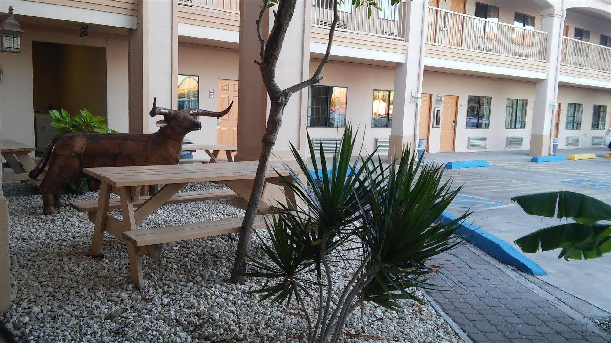 Casa Rosa Inn Port Isabel Dış mekan fotoğraf